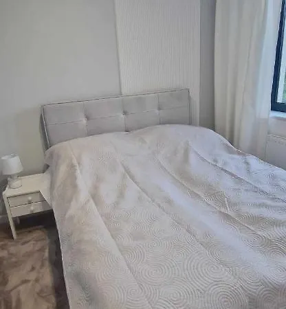 Apartament W Dolinie Sanu Nr 2 Lesko Exterior photo